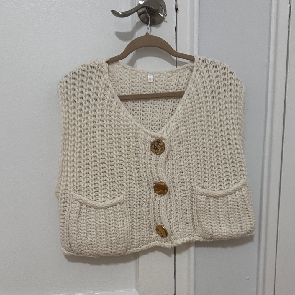 Chunky Knit Cream Sweater Vest
